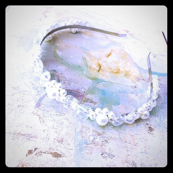 Sweet Pearl Crystal Hair Band